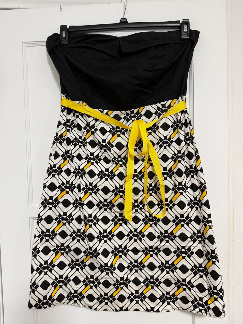 Vintage Torrid Strapless Black and Yellow Geometric A-Line Dress Sz 16